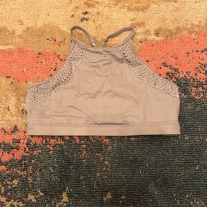 Victoria sport High-Neck Bralette